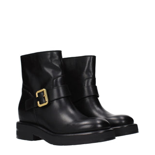 Botines de cuero negro