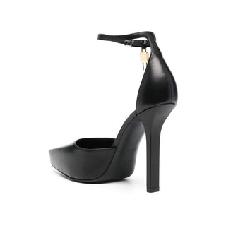 Zapatos de tacón negros de piel de becerro