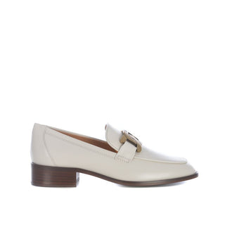 Mocasines blancos de piel de becerro sin cordones