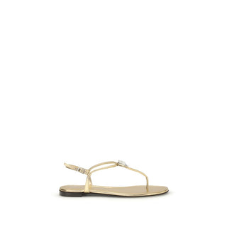 Flache Sandalen aus goldfarbenem Kalbsleder vom Rind