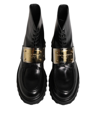 Botas negras de cuero con placa DG y cordones