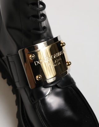 Botas negras de cuero con placa DG y cordones