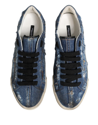 Zapatillas bajas azules de mezclilla desgastada