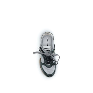 Zapatillas deportivas grises de poliéster reciclado