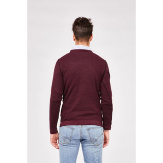 Bordeaux-Wollpullover