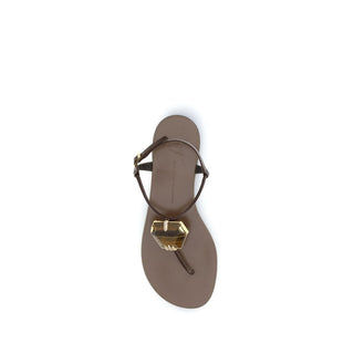 Braune flache Sandalen aus Edelstahl