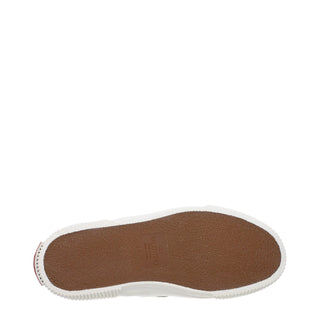 Mocasines blancos de cuero sin cordones
