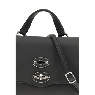 Handtasche aus schwarzem Kalbsleder (Bos Taurus)