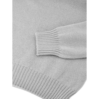 Grauer Wollrollkragenpullover