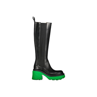 Schwarze Overknee-Stiefel aus Leder