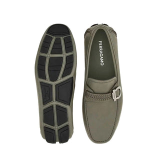 Mocasines gris de piel de becerro sin cordones  
