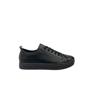 Zapatilla para hombre de cuero negro