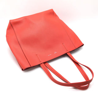 Cabas Phantom Red Pebbled Leather Tote Bag