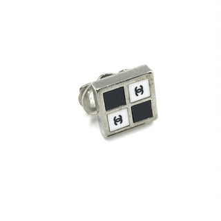 Coco Mark Earrings Black/White/Silver