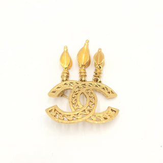 Broche con Logo CC Chapado en Oro