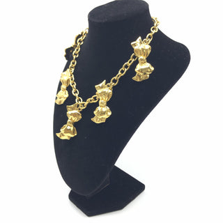 Collar de Cadena Chapado en Oro con Charms de Lazo