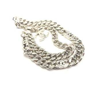 Collar de Cadena Curb en Tono Plateado