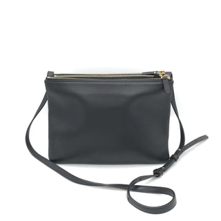 Trio-Schultertasche aus schwarzem Leder