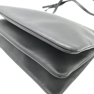Trio-Schultertasche aus schwarzem Leder