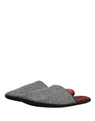 Zapatillas rojas de cachemira gris espiga