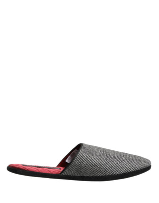 Zapatillas rojas de cachemira gris espiga