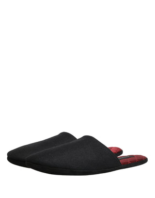 Zapatillas rojas acolchadas de lana y cachemira negra