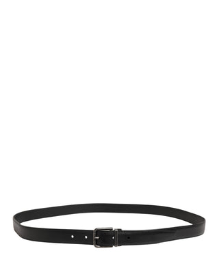Cinturón clásico de cuero negro para hombre con hebilla metálica