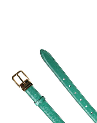 Cinturón para hombre verde clásico de cuero con hebilla metálica  