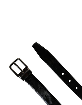 Cinturón clásico de cuero negro para hombre con hebilla metálica