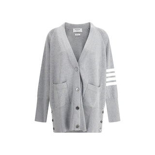 Graue Baumwollstrickjacke