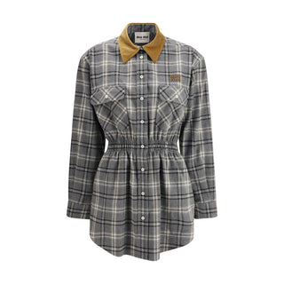 Graues legeres Baumwollkleid