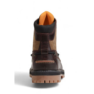 Braune, biobasierte Schnürstiefeletten