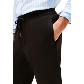 Schwarze Jogginghose aus Baumwolle (Sporthose)