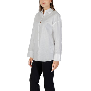 Weiße Baumwollbluse