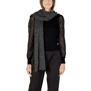 Grauer Schal aus recyceltem Polyester