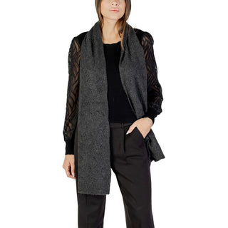 Grauer Schal aus recyceltem Polyester
