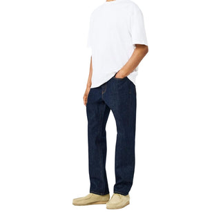 Blaue Jeans aus recycelter Baumwolle, schmal geschnitten