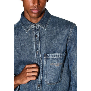 Blaues Jeanshemd
