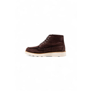Botas marrones de cuero con cordones