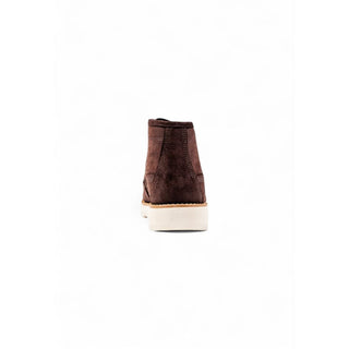 Botas marrones de cuero con cordones