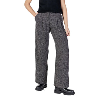Pantalones acampanados de poliéster negro
