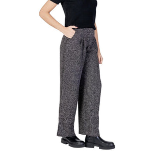 Pantalones acampanados de poliéster negro