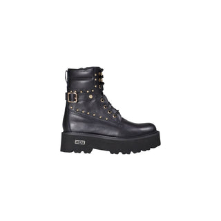 Botas negras de cuero con cordones