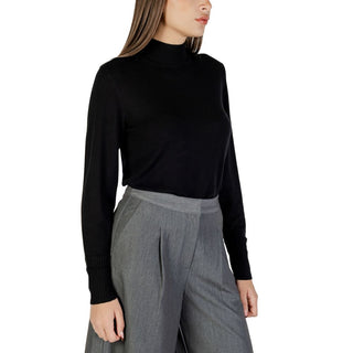 Schwarzer Rollkragenpullover aus Viskose
