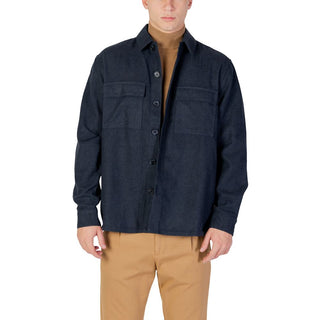 Blaues Jeanshemd