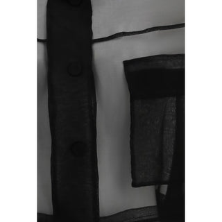 Schwarze Seidenkleidung