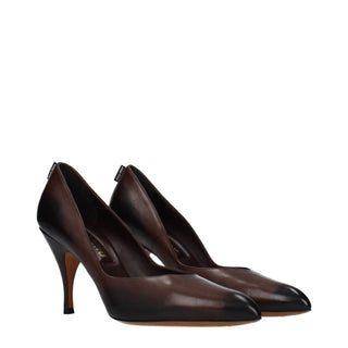 Zapatos de tacón alto de cuero marrón
