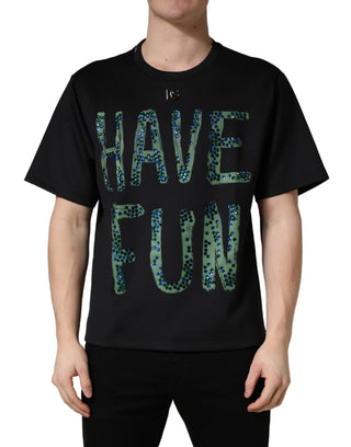 Schwarzes T-Shirt mit Rundhalsausschnitt „Have Fun“ und Verzierungen