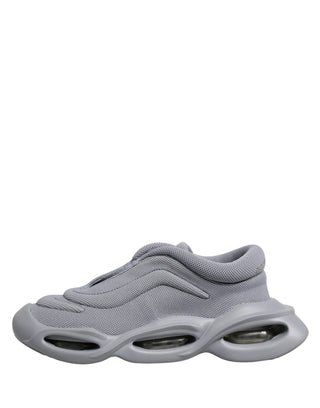 Graue Slip On Low Top Sneaker mit Wellenprofil