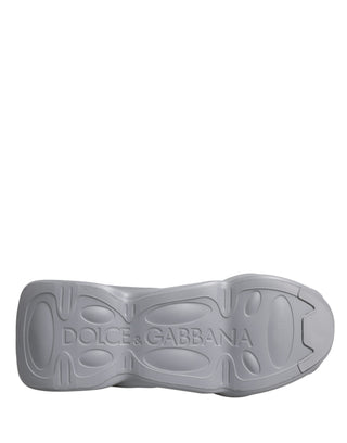 Graue Slip On Low Top Sneaker mit Wellenprofil